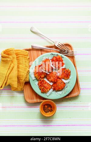 Frittelle di patate e carote Foto Stock