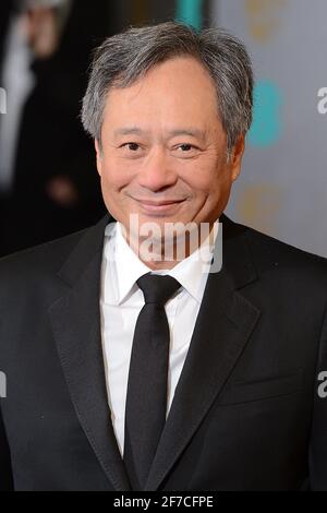 File photo datato 10/2/2013 del regista Ang Lee riceverà una BAFTA Fellowship per essere un 'maestro del suo mestiere'. La Tigre accovacciata, il drago nascosto, il senso e la sensibilità e il direttore di Brokeback Mountain riceveranno il più alto onore del BAFTA. Data di emissione: Martedì 6 aprile 2021. Foto Stock