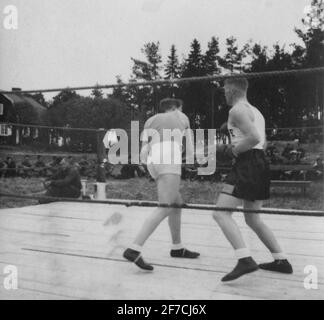 Incontro di pugilato su F 2, 1940 incontro di pugilato su F 2 flotta di volo Roslagens, 1940. Foto Stock