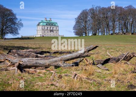 Copenhagen, Danimarca; 5 aprile 2021 - l'Hermitage è una vecchia Hunting Lodge usata dal Re Cristiano VI nel 1730. Si trova in un parco di cervi ne Foto Stock