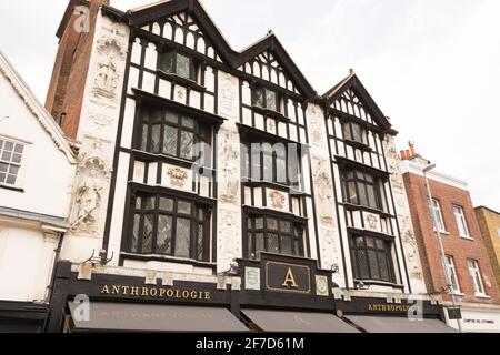 Anthropologie (in precedenza Boots the Chemists), sul mercato Place, Kingston Upon Thames, Surrey, Regno Unito Foto Stock