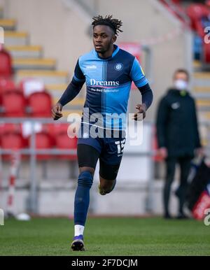Rotherham, Regno Unito. 05 aprile 2021. L'Ammiral Muskwe (in prestito da Leicester City) di Wycombe Wanderers durante il campionato Sky Bet dietro la partita a porte chiuse tra Rotherham United e Wycombe Wanderers al New York Stadium, Rotherham, Inghilterra, il 5 aprile 2021. Foto di Andy Rowland. Credit: Prime Media Images/Alamy Live News Foto Stock