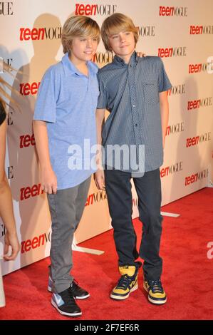 L'attore Cole Sprouse e Dylan Sprouse parteciperanno agli arrivi per il 6° party annuale Teen Vogue Young Hollywood al Los Angeles County Museum of Art il 18 settembre 2008 a Los Angeles, California. Creditit: Jared Milgrim Foto Stock