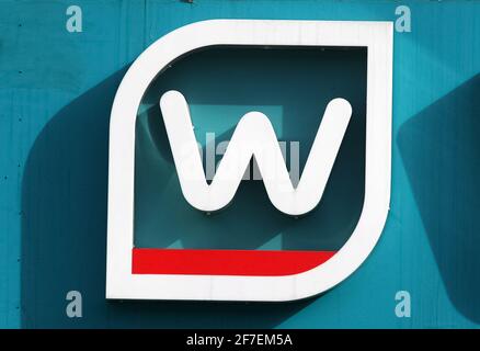 Kiev, Ucraina. 09 marzo 2021. Il logo Watsons visto sul loro negozio a Kiev. Credit: SOPA Images Limited/Alamy Live News Foto Stock