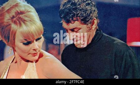 IL RELITTO EQUIPAGGIO 1968 Columbia Pictures film con Elke Sommer E Dean Martin Foto Stock