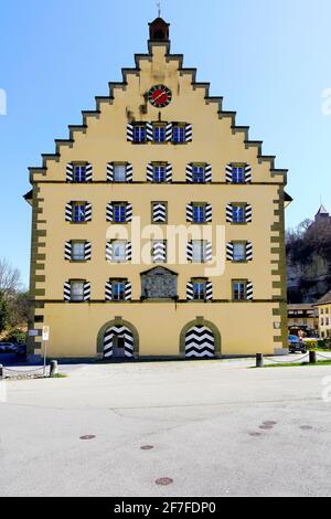 Vista del pittoresco Granaio la Planche (dal 1708) nel quartiere Neuveville di Friburgo, Canton Friburgo, Svizzera. Foto Stock