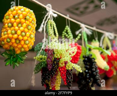 Immagini di vari ornamenti fatti a mano e lenzuola di mobili per il primo festival di Bishakh. Foto Stock