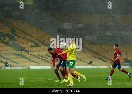 6 aprile 2021; Carrow Road, Norwich, Norfolk, Inghilterra, Campionato di calcio inglese, Norwich contro Huddersfield Town; EMI Buendia di Norwich City Foto Stock