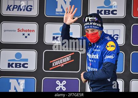 Irish Sam Bennett di Deceuninck - Quick-Step raffigurato sul podio dopo la 109h edizione della 'Scheldejs' un giorno di corsa ciclistica, a 193,8 km da T Foto Stock