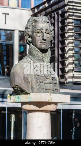 Statua del conte Gyorgy Festetics di Tolna (1755-1819) a Heviz Ungheria Foto Stock