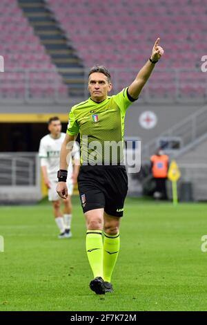 Milano, Italia. 07 aprile 2021. L'arbitro Massimiliano Irrati di Inter Milan ha visto nella serie UNA partita tra Inter Milan e Sassuolo a Giuseppe Meazza di Milano. (Photo Credit: Gonzales Photo/Alamy Live News Foto Stock