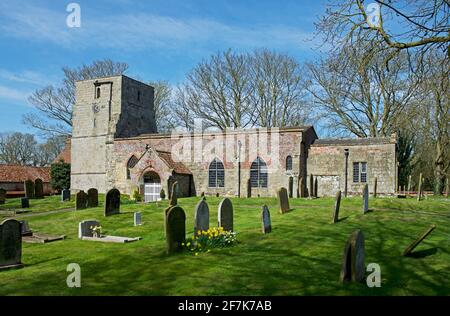 St Cuthbert's Church, nel villaggio di Burton Fleming, East Yorkshire, Inghilterra Regno Unito Foto Stock