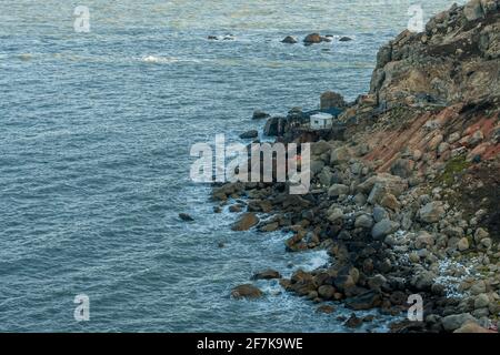 La vista della costa rocciosa sull'isola di Nan'ao nella provincia di Guangdong, Cina. Foto Stock
