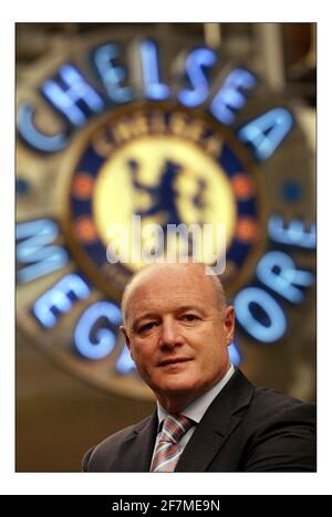 Peter Kenyon Chief Executive del Chelsea Football Club di Stamford Ponte a Londra.pic David Sandison 25/10/2005 Foto Stock