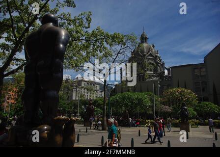 Fernando Botero scultura in piazza principale, Medellin, Colombia Foto Stock