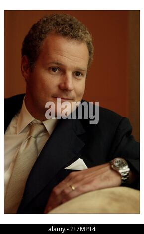 Lord Rothermere nel suo ufficio presso Allied giornali a Kensington.pic David Sandison 22/9/2004 Foto Stock