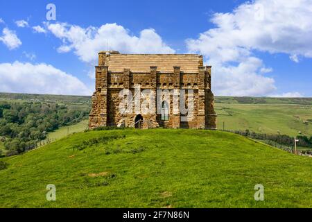 La Cappella di Santa Caterina che si affaccia sul villaggio di Abbotsbury Dorset Foto Stock