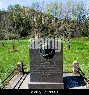 Monumento ad Adrien Gonnet, Viviers, Ardeche, Francia Foto Stock