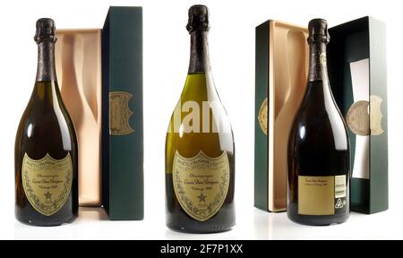 Bottiglie di champagne Dom Perignon isolate su sfondo bianco Foto Stock