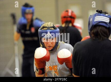 Boxing della donna per le Olimpiadi di Londra. Sharon Holford. 3/8/09. IMMAGINE DAVID ASHDOWN Foto Stock