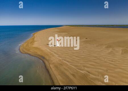 Veduta aerea del Faro di Punta del Fangar (Delta dell'Ebro, provincia di Tarragona, Catalogna, Spagna) ESP: Vista aérea del Faro de la Punta del Fangar Foto Stock