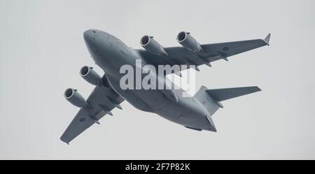 Royal Air Force Boeing C-17 Globemaster in the flypast alla cerimonia 2016 Trooping the Color a Londra, UK, 11 giugno 2016. Credito: Malcolm Park/Alamy Foto Stock