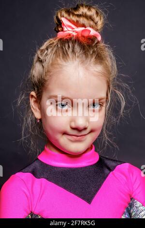 Ritratto di una piccola ginnastica sportiva Foto Stock