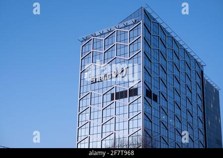 Edificio Enfit e Elektrilevi a Tallinn. Enfit è il maggiore produttore di energia e uno dei maggiori produttori di energia rinnovabile nei paesi baltici. Foto Stock