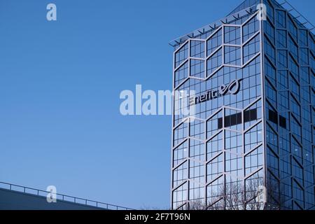 Edificio Enfit e Elektrilevi a Tallinn. Enfit è il maggiore produttore di energia e uno dei maggiori produttori di energia rinnovabile nei paesi baltici. Foto Stock
