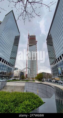 Francoforte Germania 8.4.21 Torre UNO a Francoforte, la CA Immo sta sviluppando un alto grattacielo che potrebbe diventare un punto di riferimento. Foto Stock