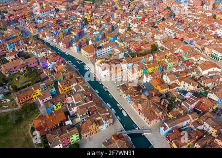 Vista aerea delle case colorate dell'Isola di Burano