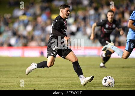 10 aprile 2021; Leichardt Oval, Sydney, nuovo Galles del Sud, Australia; A League Football, Sydney Football Club contro Melbourne City; Marco Tilio di Melbourne City corre nell'area delle penalità di Sydney Foto Stock