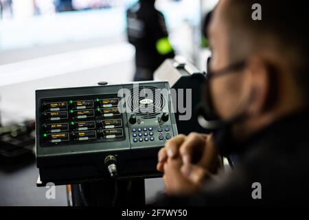 Ambiance radio durante l'ePrix di Roma 2021, 3° appuntamento del Campionato del mondo di Formula e 2020-21, sul circuito Cittadino dell'EUR dal 9 al 11 aprile, a Roma, Italia - Photo Germain Hazard / DPPI Foto Stock