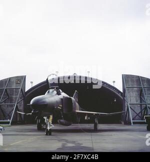 Boeing (Mc Donnell Douglas) Phantom II F-4G dalla 52esima ala Tactical Fighter dell'aeronautica americana al Luchtbase Jever nella Germania occidentale. Foto Stock