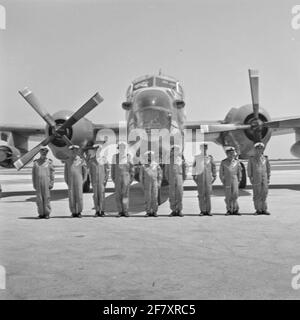 Trasferimento dell'aeroporto di Hato con 320 Squadrone di aeroplani del servizio di carring della Marina a 336 Squadrone della Royal Air Force. Foto Stock