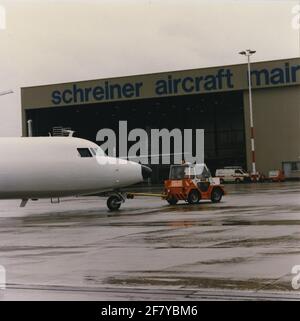 Manutenzione delle truppe Fokker F27-300M presso Schreiner Aircraft ...