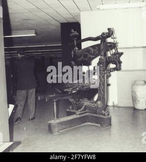 Escursione dal personale della sezione Storia Marziale al Landdrukkerij a l'Aia. Foto Stock