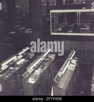 Escursione dal personale della sezione Storia Marziale al Landdrukkerij a l'Aia. Foto Stock