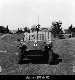 Carri armati, carrier, veicoli armati (Sherman M4A1; RAM II; GMC Staghound; GMC lotter; HUMBER MK i e MK III; Daimler Dingo; Ford Lynx), 1947. Foto Stock