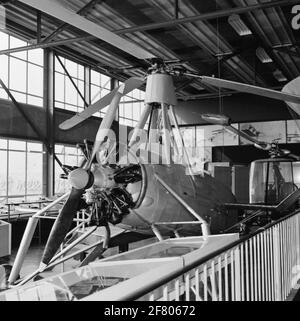 Il Museo Aeroplanorama dell'Aviazione (1960-1967) è stato istituito presso l'aeroporto di Schiphol. Modello di un autogiro, costruito dal costruttore spagnolo di aerei Juan de la Cierva y Codorníu (1895-1936). Foto Stock