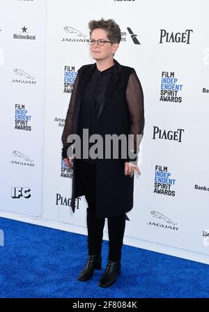 Phyllis Nagy arriva al 31° Independent Spirit Awards, tenutosi sulla spiaggia di Santa Monica, California, sabato 27 febbraio 2016. Foto di Jennifer Graylock-Graylock.com 917-519-7666 Foto Stock