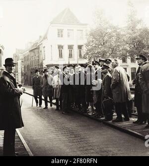 Escursione dal personale della sezione Storia Marziale a Gorinchem e Loevestein bloccato. Foto Stock