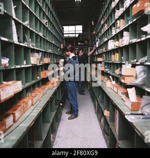 Il CWT (Central Workplace Transport Equipment). Il magazzino dei pezzi di ricambio. Foto Stock