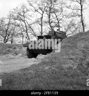 Carri armati, carrier, veicoli armati (Sherman M4A1; RAM II; GMC Staghound; GMC lotter; HUMBER MK i e MK III; Daimler Dingo; Ford Lynx), 1947. Foto Stock