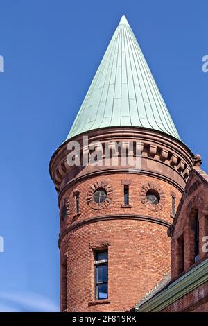 Washington Avenue Armory, 195 Washington Avenue, è ora un luogo di eventi e sport ad Albany. Foto Stock