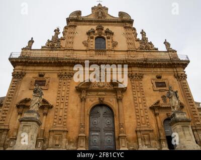 Facciata della Chiesa di San Pietro, Modica Foto Stock