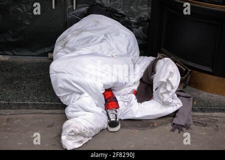 Londra (UK): Via senza casa e dormire sconnessi nella capitale del Regno Unito. Foto Stock