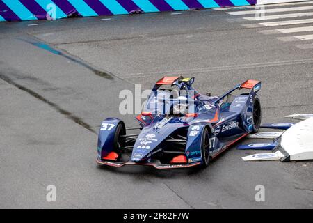 Roma, Italia. 11 Apr 2021. 04/11/2021, Roma, circuito di Roma, ABB Formula e WM Roma: Super Pole, il miglior pilota in Super Pole è stato Nick Cassidy 37 (AUS), Team Envision Virgin Racing nella sua Audi e-tron FE07 (Svizzera/Croazia OUT) Credit: SPP Sport Press Photo. /Alamy Live News Foto Stock