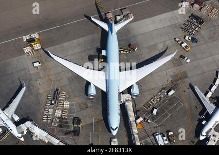 Los Angeles, Stati Uniti d'America - 20. Febbraio 2016: Air Canada Boeing 787-9 all'aeroporto di Los Angeles (LAX) negli Stati Uniti. Boeing è un produttore di aeromobili con sede in Sea Foto Stock