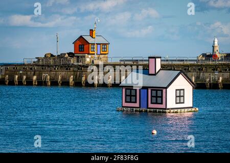 Richard Woods Holiday Home, Folkestone Triennial 2017, Folkestone, Kent, Inghilterra - 5 aprile 2021 Foto Stock